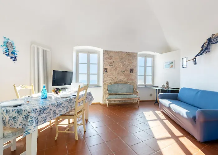 Hostdomus - Luce Di Verezzi